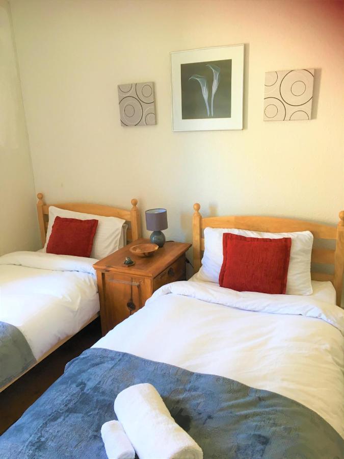 Heddfan Bed and Breakfast Llanboidy Eksteriør billede